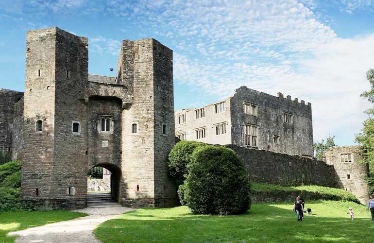 Paseos en Totnes: El sendero de John Musgrave pasa por el castillo de Berry Pomeroy